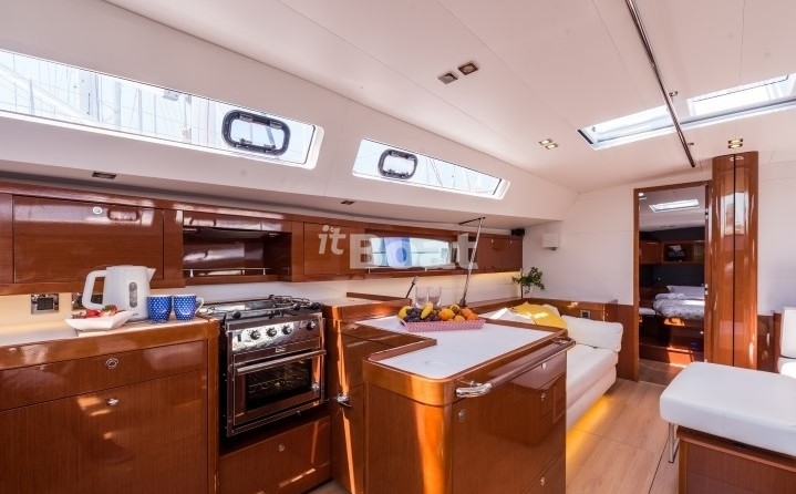 Beneteau Oceanis 60