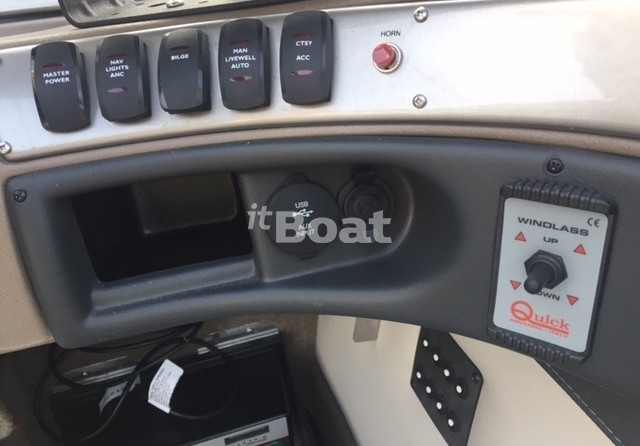 Crestliner 1750 Super Hawk