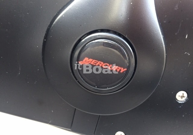 Crestliner 1750 Super Hawk