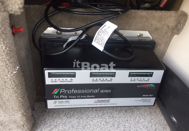 Crestliner 1750 Super Hawk