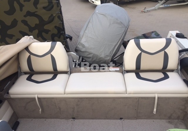 Crestliner 1750 Super Hawk