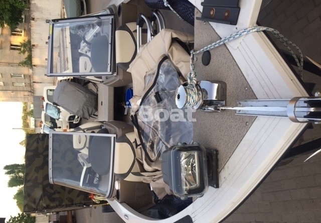 Crestliner 1750 Super Hawk