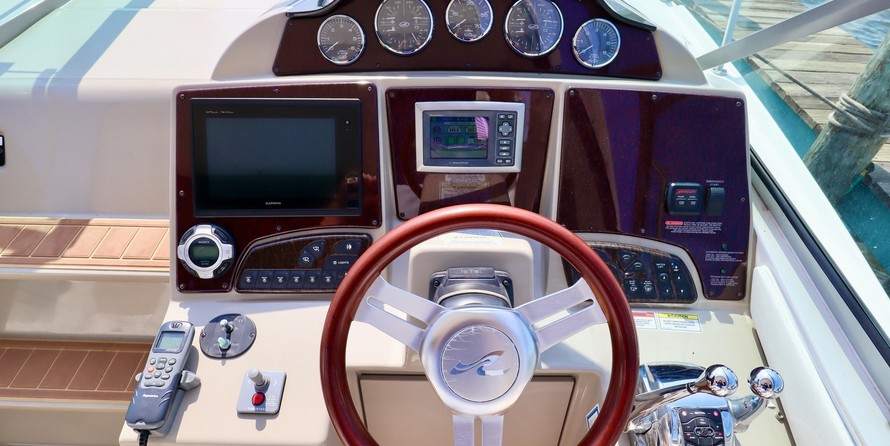 Sea Ray 350 Sundancer