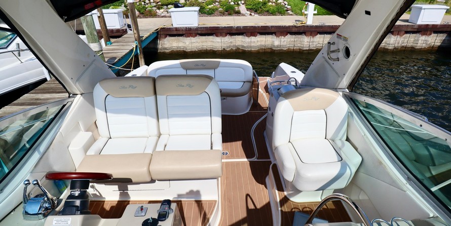 Sea Ray 350 Sundancer