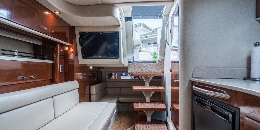 Sea Ray 350 Sundancer