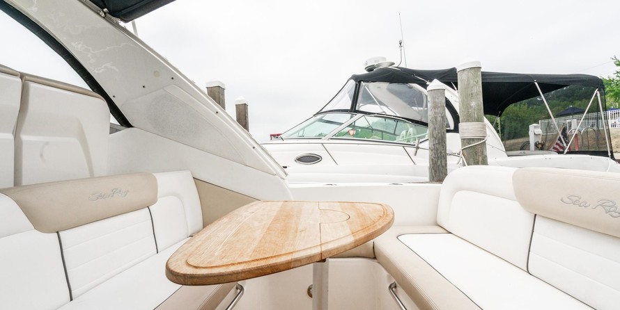 Sea Ray 350 Sundancer