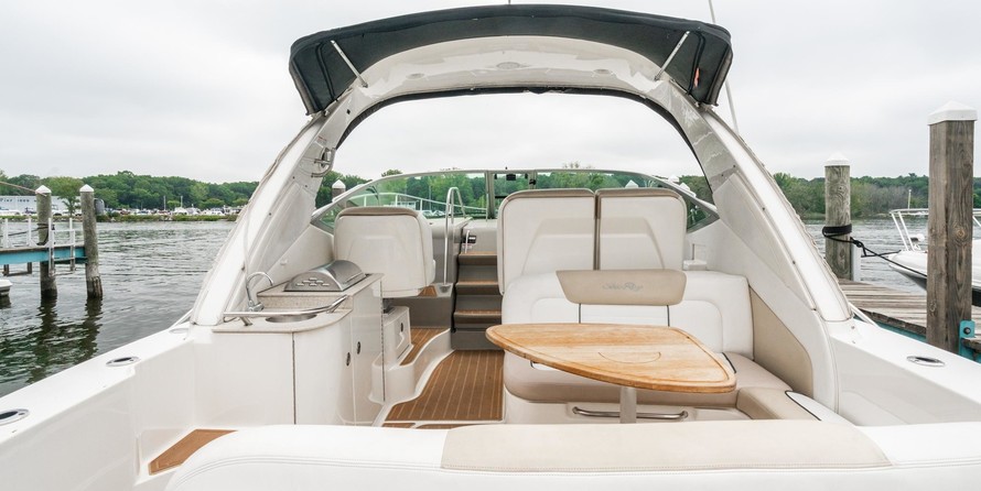 Sea Ray 350 Sundancer