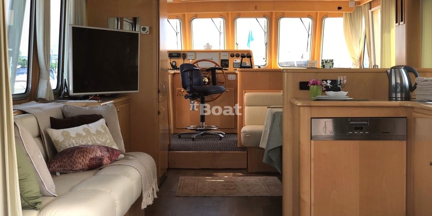 De Alm Almtrawler 1600