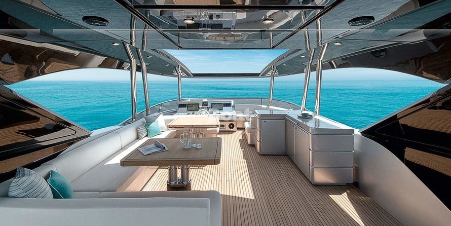 Monte Carlo Yachts 76