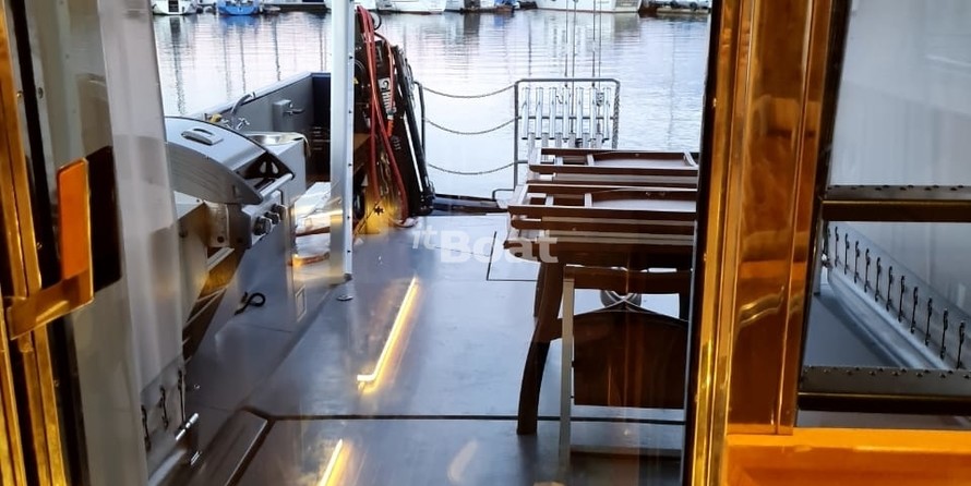 Custom Boats Ginton 61