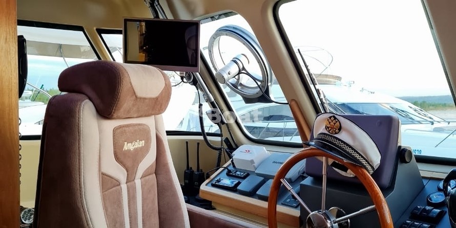 Custom Boats Ginton 61