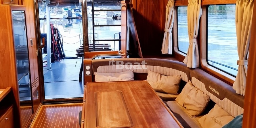 Custom Boats Ginton 61