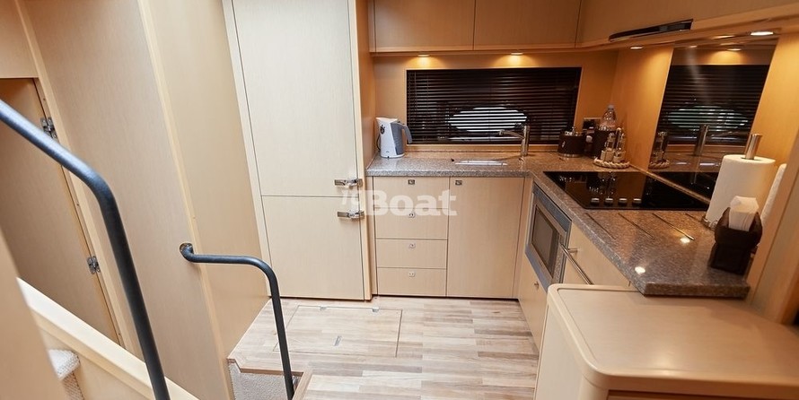 Princess Yachts Princess V62