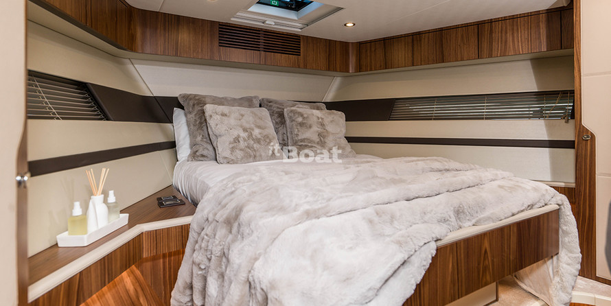 Fairline 68 Squadron