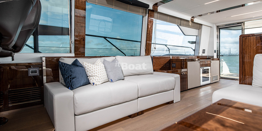 Fairline 68 Squadron