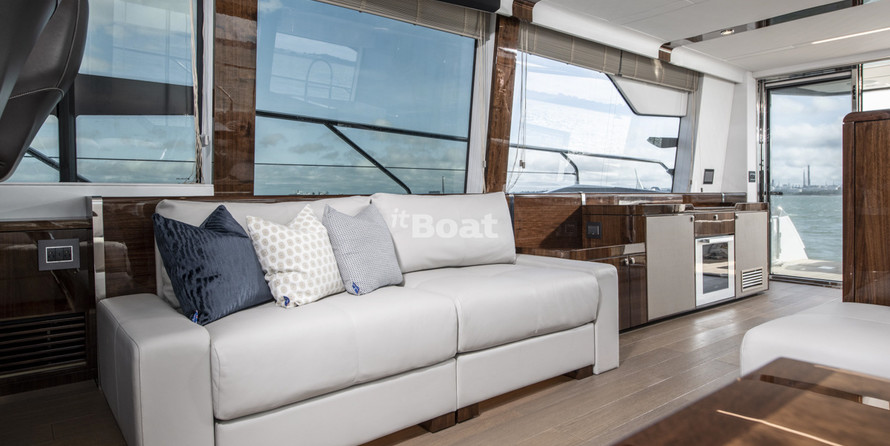 Fairline 68 Squadron