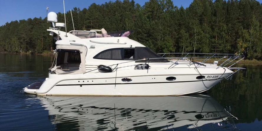 Galeon 330 Fly