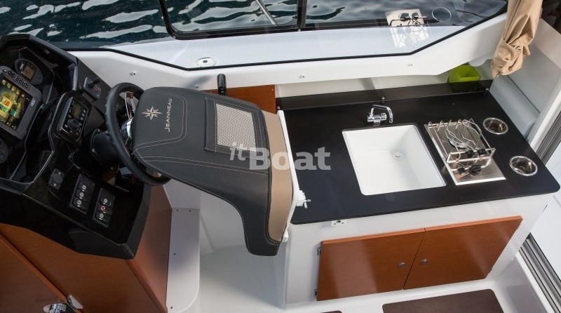 Jeanneau Merry Fisher 795