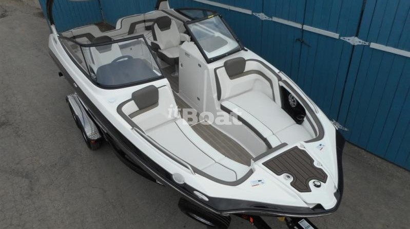 Yamaha 242 LIMITED S E-SERIES