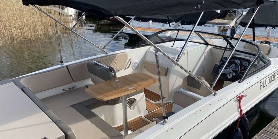 Bayliner VR6 BOWRIDER