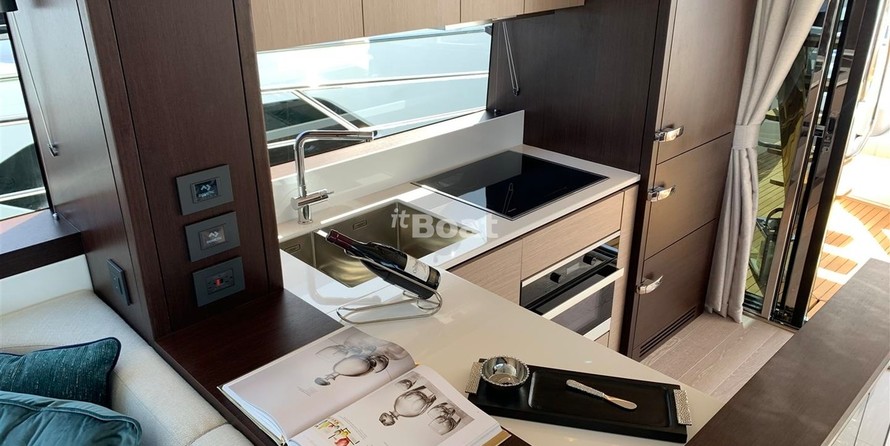 Sunseeker MANHATTAN 68