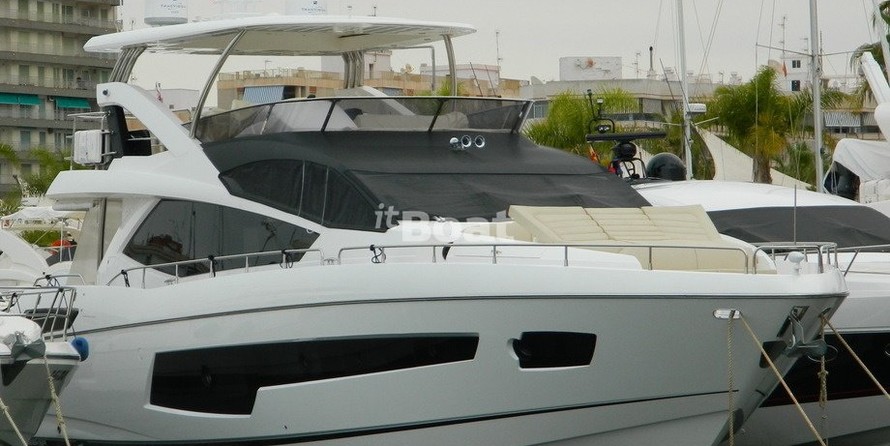 Sunseeker 75 Yacht