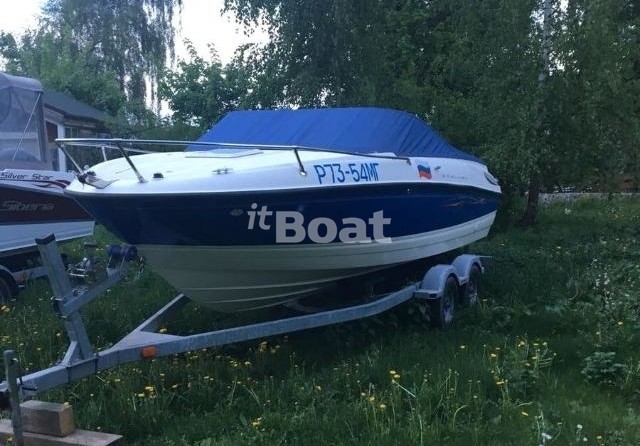 Bayliner 210 Deck Boat