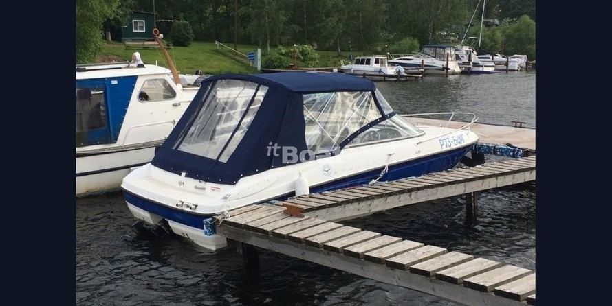 Bayliner 210 Deck Boat