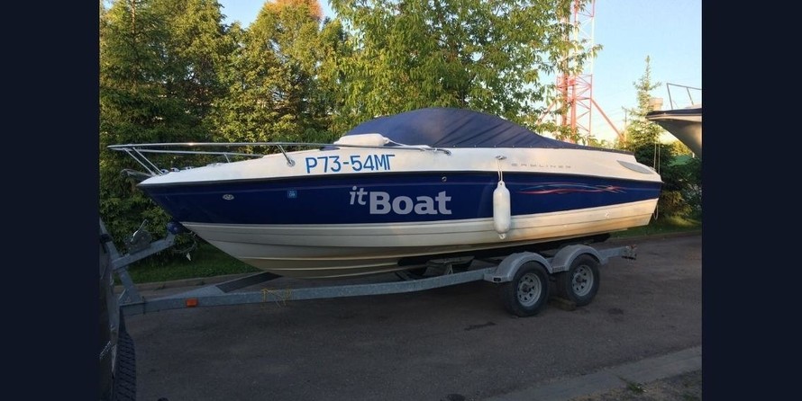 Bayliner 210 Deck Boat