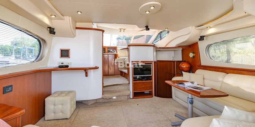 Carver 41 Cockpit Motor Yacht