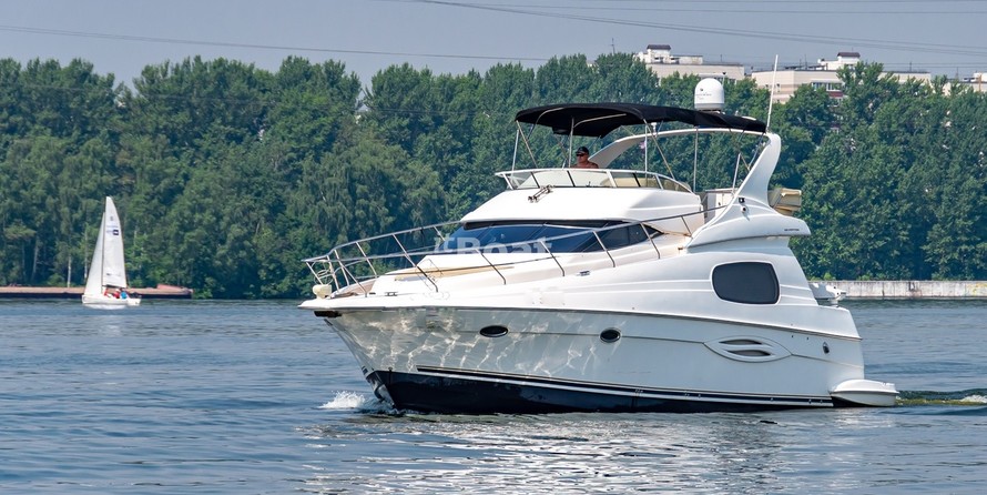 Carver 41 Cockpit Motor Yacht