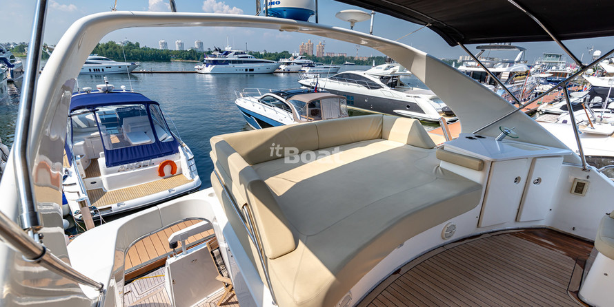 Carver 41 Cockpit Motor Yacht