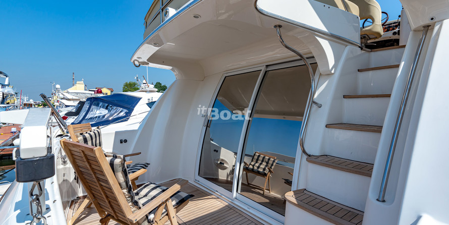 Carver 41 Cockpit Motor Yacht