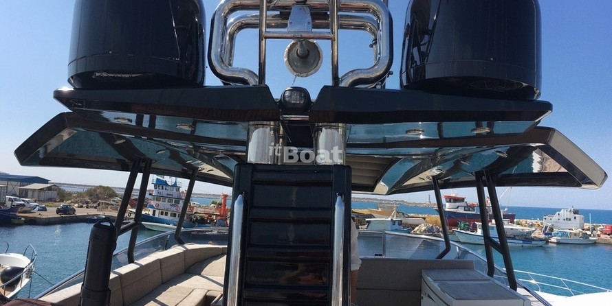 Monte Carlo Yachts 76