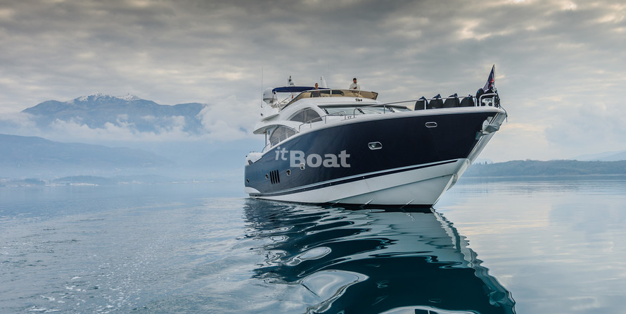 Sunseeker 82 Yacht