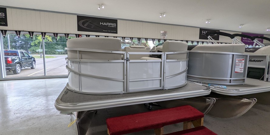 Sunchaser Boats Geneva Cruise 20 LR DH