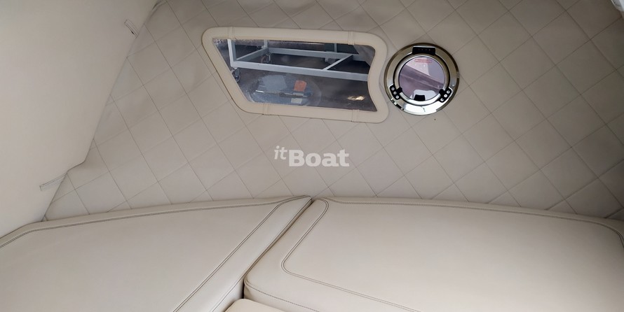 Velvette Cabin 23 Active Sedan