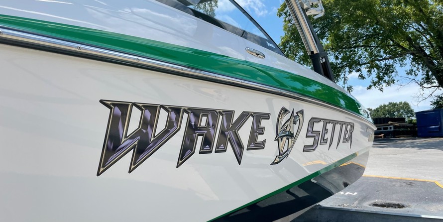 Malibu Wakesetter 23 LSV