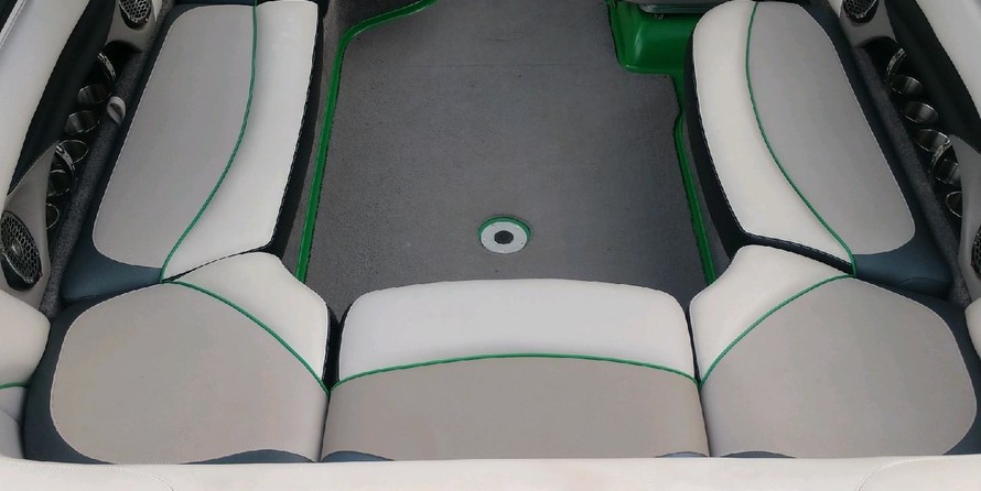 Malibu Wakesetter 23 LSV