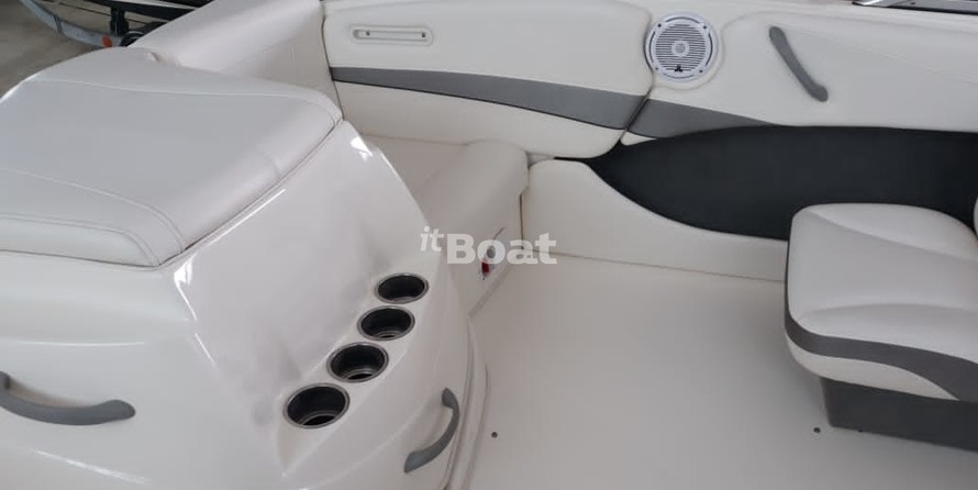 Bayliner 215 Bowrider