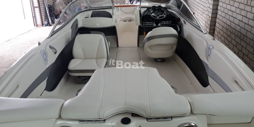 Bayliner 215 Bowrider