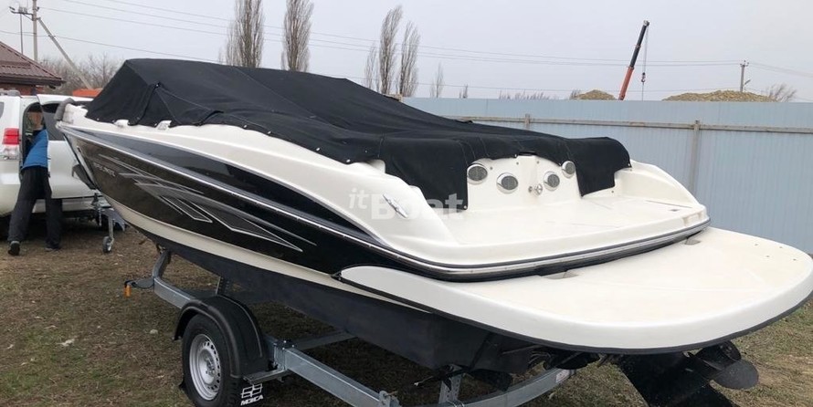 Bayliner 215 Bowrider
