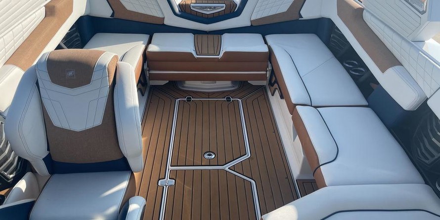 Super Air Nautique G23