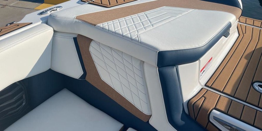 Super Air Nautique G23