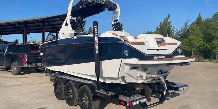 Super Air Nautique G23