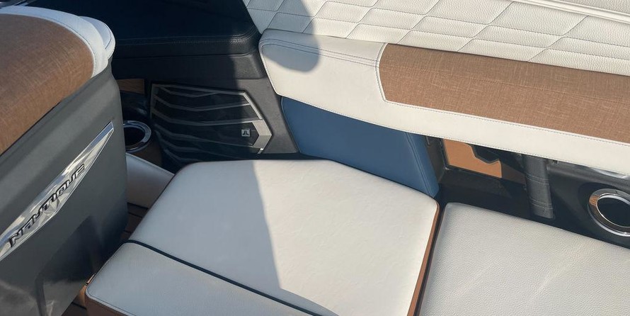 Super Air Nautique G23