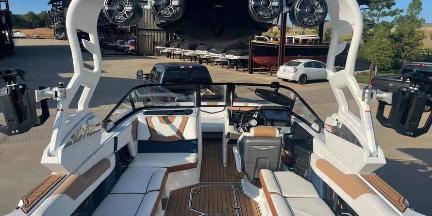 Super Air Nautique G23