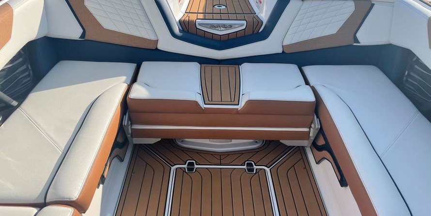 Super Air Nautique G23