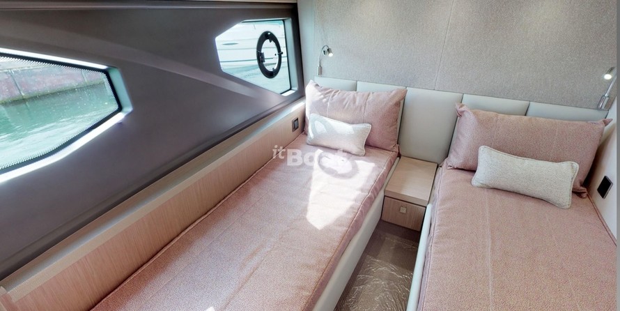 Sunseeker Manhattan 52