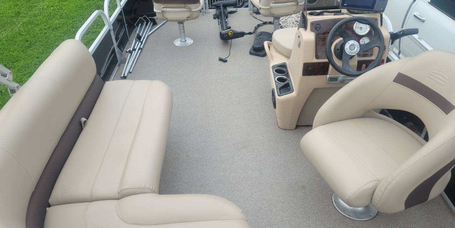 Sun Tracker Bass Buggy 18 DLX